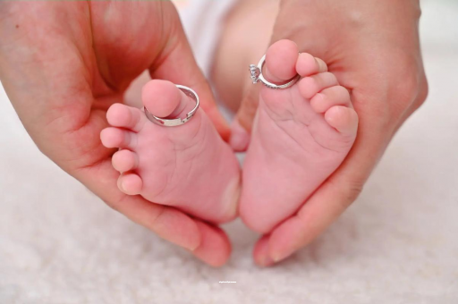 河源孕妇两个月肚子疼